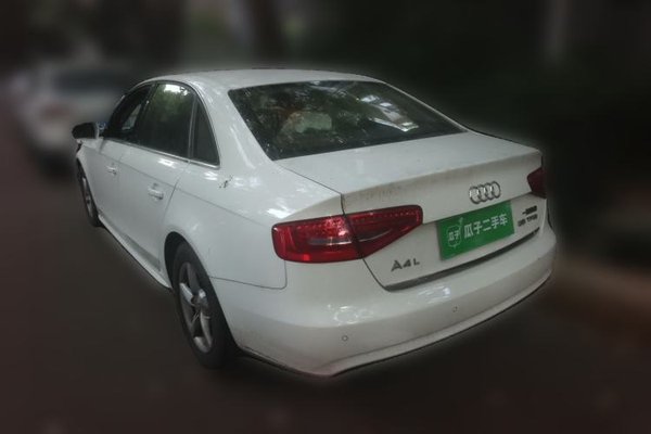 Audi A4L 2015, 130399 км, за 7716 USD