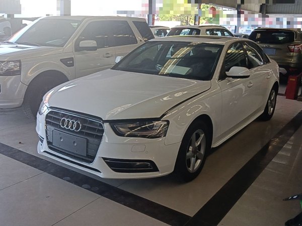 Audi A4L · 2015 год