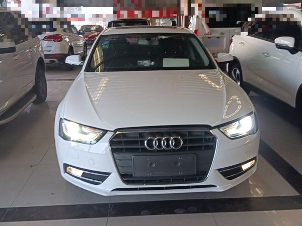 Audi A4L 2015, 162200 км, за 8910 USD