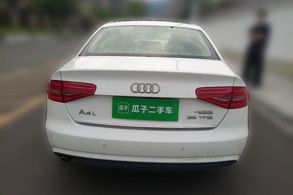 Audi A4L 2015, 196000 км, за 7441 USD
