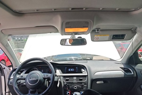 Audi A4L 2015, 60800 км, за 9526 USD