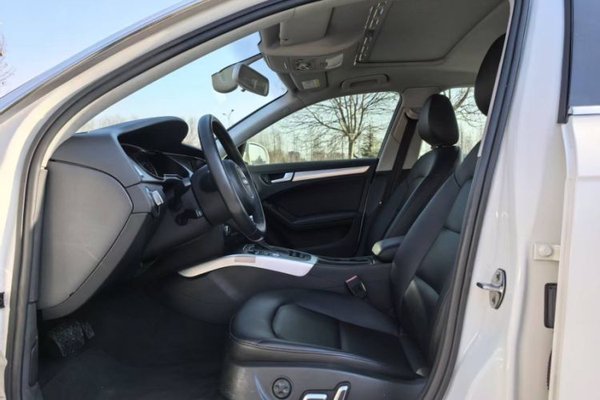 Audi A4L 2015, 60800 км, за 9526 USD - фото 6