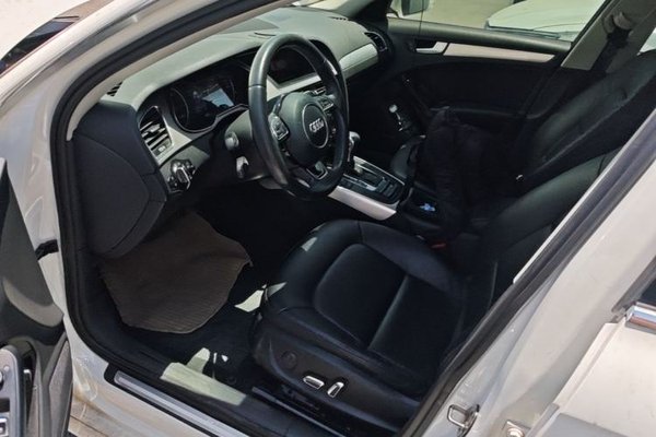 Audi A4L 2015, 60800 км, за 9526 USD
