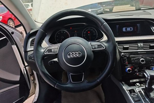 Audi A4L 2015, 60800 км, за 9526 USD - фото 18