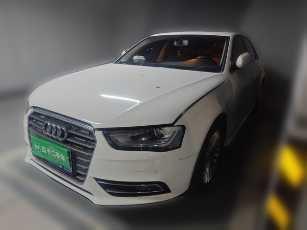 Audi A4L · 2015 год