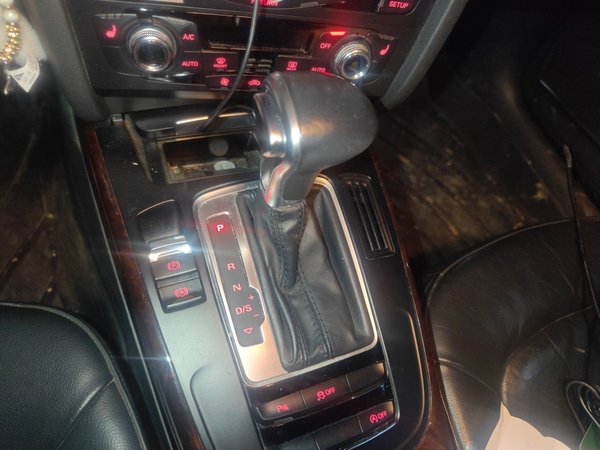 Audi A4L 2015, 63300 км, за 9548 USD - фото 15