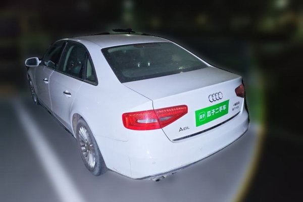 Audi A4L 2016, 127300 км, за 8063 USD
