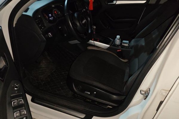 Audi A4L 2016, 159200 км, за 7054 USD