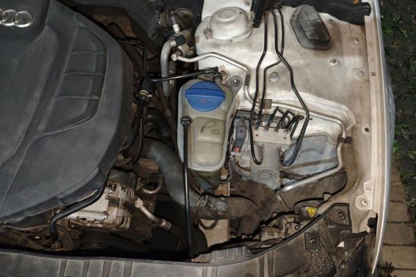 Audi A4L 2016, 159200 км, за 7054 USD - фото 10