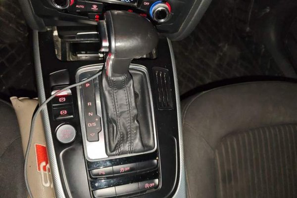 Audi A4L 2016, 159200 км, за 7054 USD