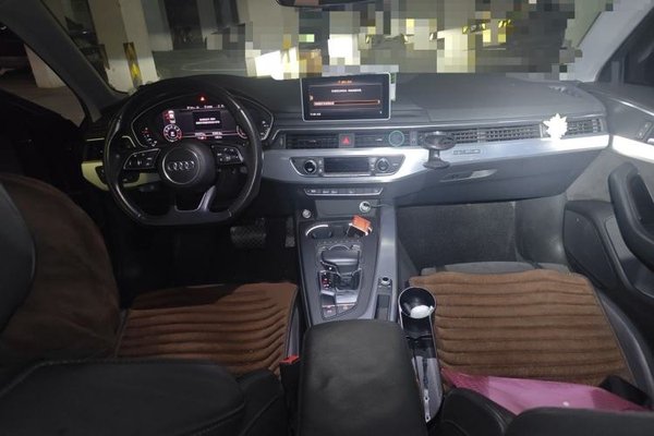 Audi A4L 2017, 131400 км, за 14345 USD