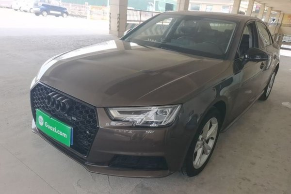 Audi A4L · 2017 год