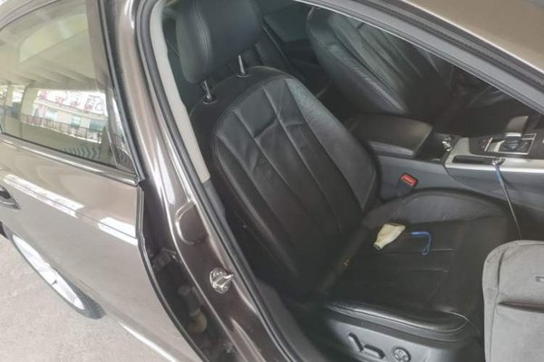 Audi A4L 2017, 88100 км, за 12586 USD - фото 23