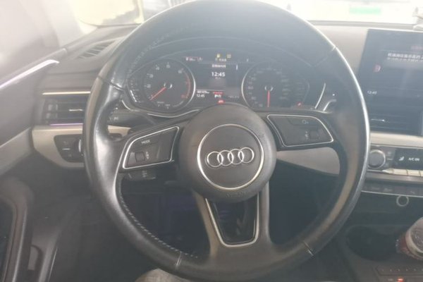 Audi A4L 2017, 88100 км, за 12586 USD - фото 14