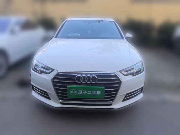 Audi A4L 2017, 115100 км, за 13675 USD