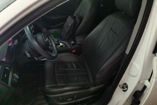 Audi A4L 2017, 56000 км, за 15922 USD - фото 14