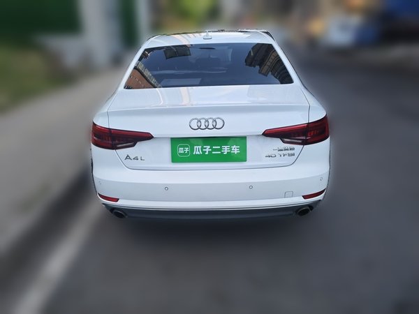 Audi A4L 2017, 84900 км, за 14140 USD