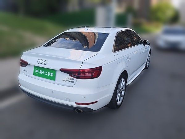 Audi A4L 2017, 84900 км, за 14140 USD