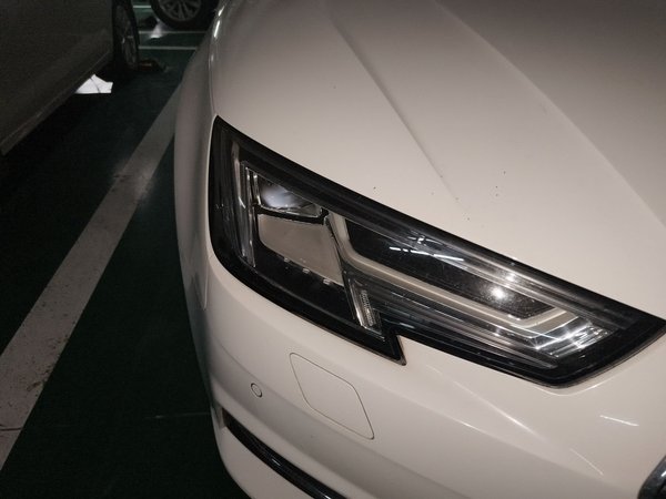 Audi A4L 2017, 85399 км, за 13127 USD