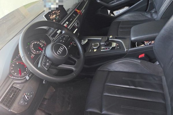 Audi A4L 2017, 91300 км, за 12592 USD - фото 29