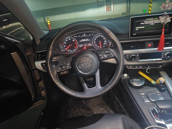 Audi A4L 2017, 107500 км, за 9999999 USD - фото 11