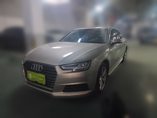 Audi A4L · 2017 год