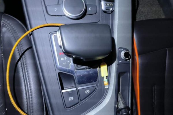 Audi A4L 2018, 51200 км, за 13228 USD - фото 11