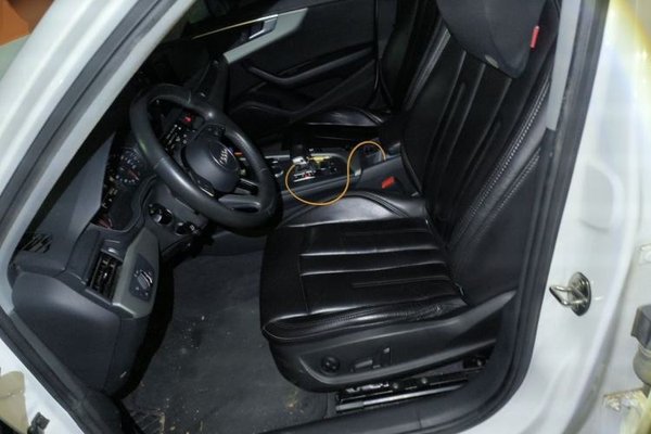 Audi A4L 2018, 51200 км, за 13228 USD - фото 12