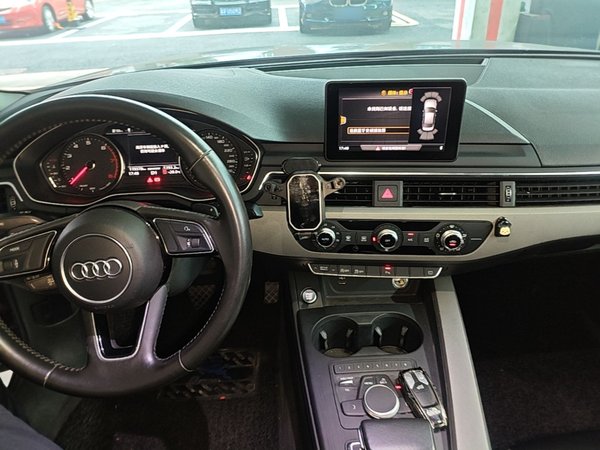 Audi A4L 2018, 119300 км, за 13351 USD - фото 13
