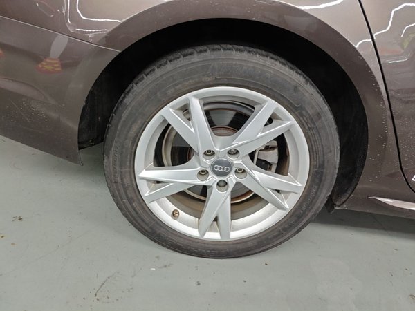 Audi A4L 2018, 119300 км, за 13351 USD - фото 10