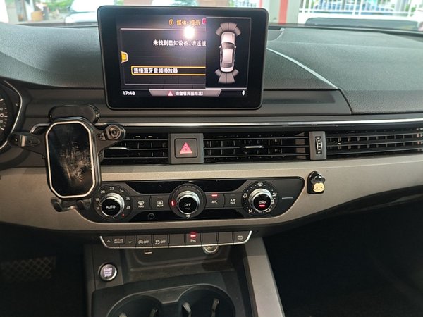 Audi A4L 2018, 119300 км, за 13351 USD - фото 16