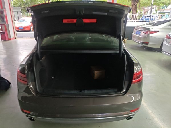 Audi A4L 2018, 119300 км, за 13351 USD - фото 22