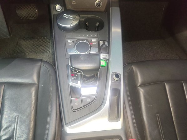 Audi A4L 2018, 118400 км, за 15277 USD - фото 17