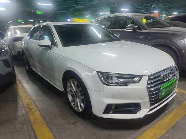 Audi A4L 2018, 118400 км, за 15277 USD