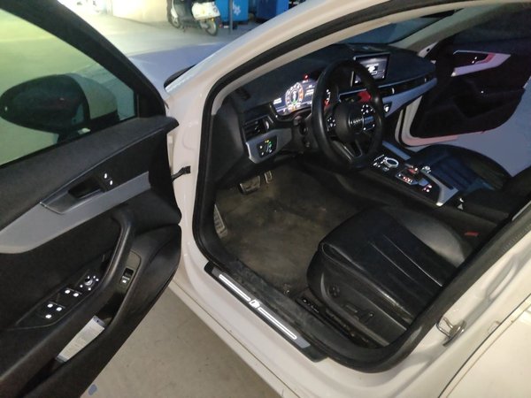 Audi A4L 2018, 119300 км, за 13780 USD - фото 17