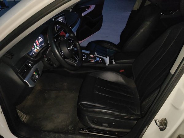 Audi A4L 2018, 119300 км, за 13780 USD - фото 16