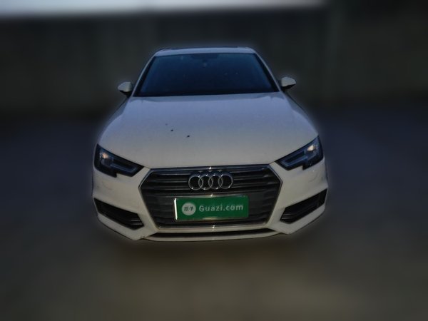 Audi A4L 2018, 119300 км, за 13780 USD