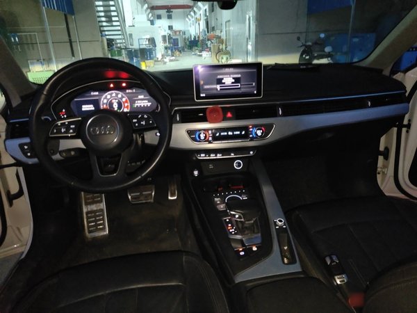Audi A4L 2018, 119300 км, за 13780 USD - фото 10