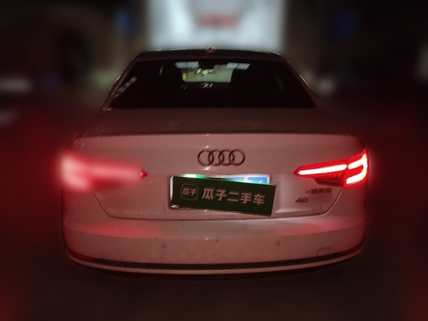 Audi A4L 2018, 119300 км, за 13780 USD
