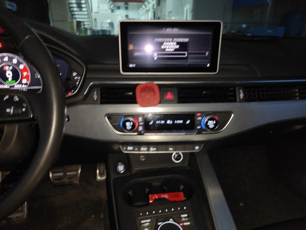 Audi A4L 2018, 119300 км, за 13780 USD - фото 14