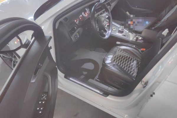 Audi A4L 2018, 125500 км, за 13747 USD - фото 16