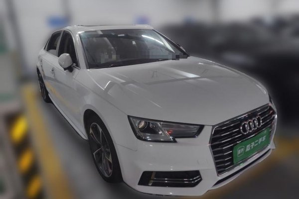 Audi A4L 2018, 125500 км, за 13747 USD