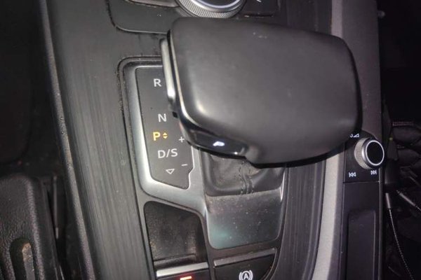 Audi A4L 2018, 125500 км, за 13747 USD - фото 14