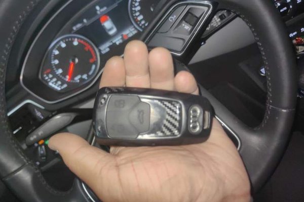 Audi A4L 2018, 125500 км, за 13747 USD - фото 20