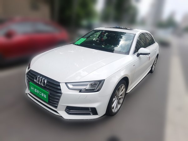 Audi A4L · 2018 год