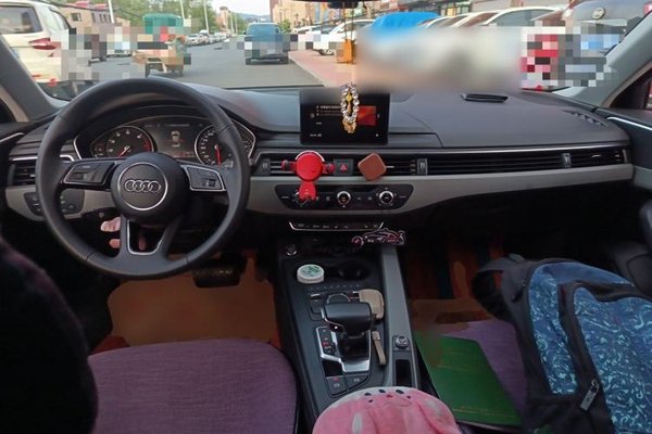 Audi A4L 2018, 65500 км, за 11347 USD - фото 9