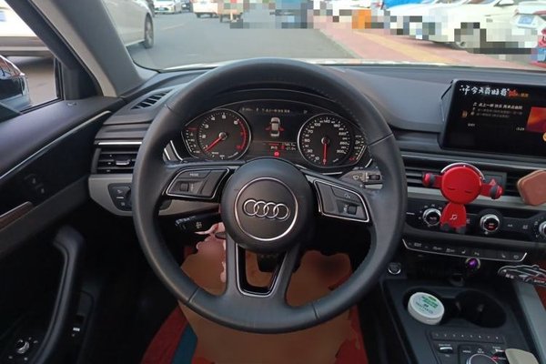 Audi A4L 2018, 65500 км, за 11347 USD - фото 10