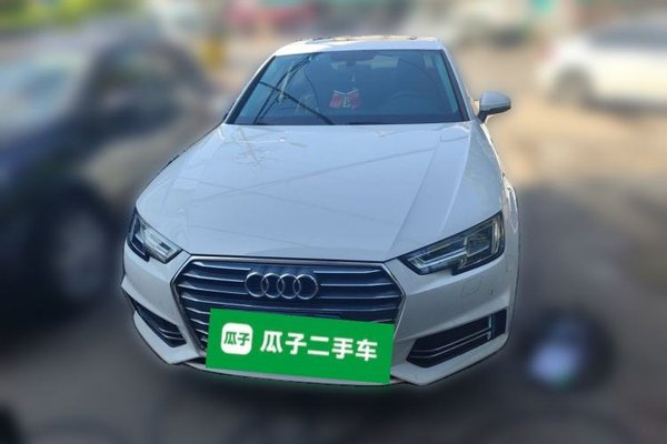 Audi A4L 2018, 88600 км, за 14173 USD