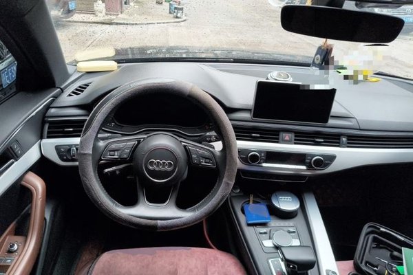 Audi A4L 2019, 65900 км, за 15466 USD - фото 9