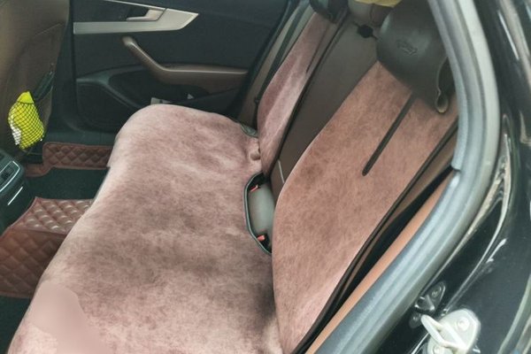Audi A4L 2019, 65900 км, за 15466 USD - фото 17